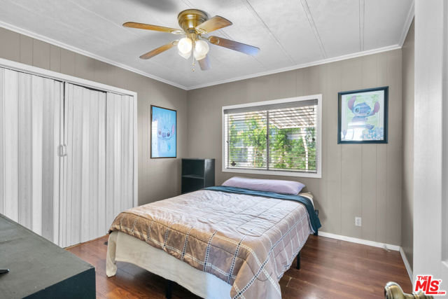 21317 Blue Curl Way, Canyon Country CA: https://media.crmls.org/mediaz/bef1271e-c6a3-430f-af40-180d69a56a44.jpg