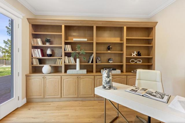 2496 Butternut Drive, Hillsborough CA: https://media.crmls.org/mediaz/bef1d3b6-85be-4baf-8f93-0d506f76e650.jpg