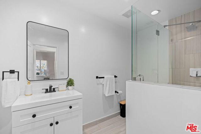 6460 W 84th Street, Los Angeles CA: https://media.crmls.org/mediaz/bef2526a-d334-49b8-a6ad-efd62c0cfcde.jpg