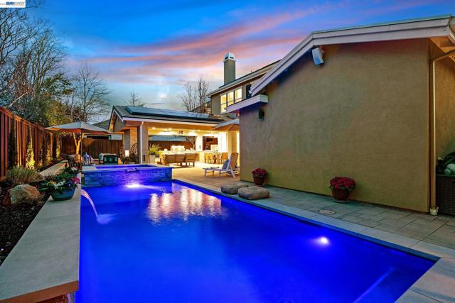 2170 Santa Croce Dr, Livermore CA: https://media.crmls.org/mediaz/bef28725-7ac7-4693-b23e-4a1efe5c984f.jpg