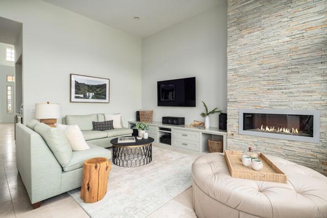 14730 Caminito Porta Delgada, Del Mar CA: https://media.crmls.org/mediaz/bef369ce-083f-4cec-b5c8-9501f303c654.jpg