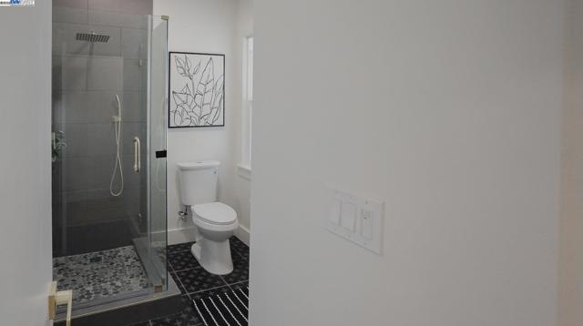 2232 Rosedale Ave, Oakland CA: https://media.crmls.org/mediaz/bef46c9b-1dce-43be-8806-c824f86a96a1.jpg