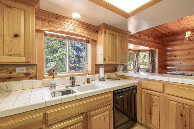 1307 Pigeon Road, Big Bear CA: https://media.crmls.org/mediaz/bef4bb0b-311f-4de3-95dd-e57f0f6604b7.jpg