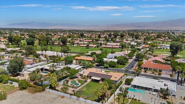 78925 Starlight Lane, Bermuda Dunes CA: https://media.crmls.org/mediaz/bef4ddda-0de6-4a79-b5df-6789e6b3a91f.jpg