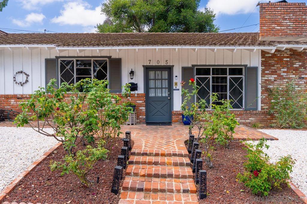 705 Beacon Pl - photo 8