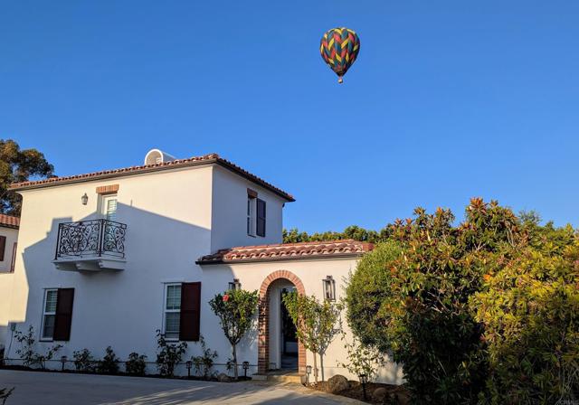 14317 Salida Del Sol, San Diego CA: https://media.crmls.org/mediaz/bef69755-c454-420e-b3af-88e751b72d35.jpg