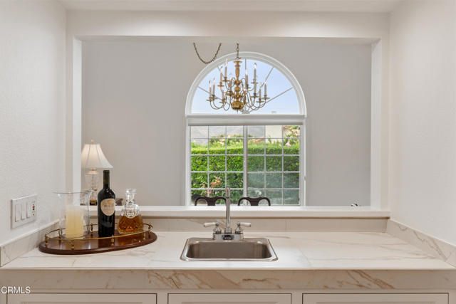 6861 Aviano Drive, Camarillo CA: https://media.crmls.org/mediaz/bef75f53-4da3-40d6-9da6-f9f58f8a3d2d.jpg