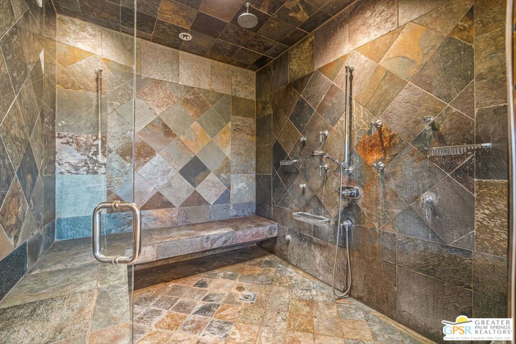 MLS #25601565PS image #40