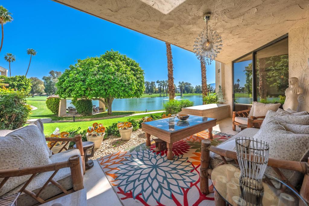 910 Island Drive #109