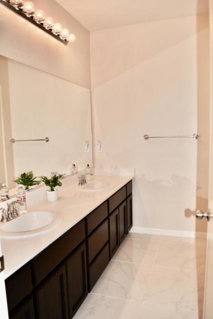 2284 Wiltshire Court, Fairfield CA: https://media.crmls.org/mediaz/bef832e7-546e-407c-88d1-0ec39da0bf13.jpg