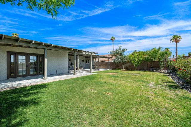 Image 34 of 44 For 27650 Hombria Drive