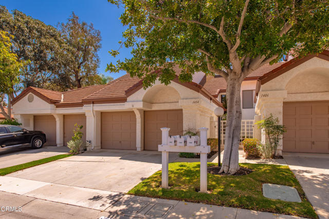 1404 Calle Lozano, Camarillo CA: https://media.crmls.org/mediaz/bef895e4-bc06-4d24-b1b6-473f549799ee.jpg