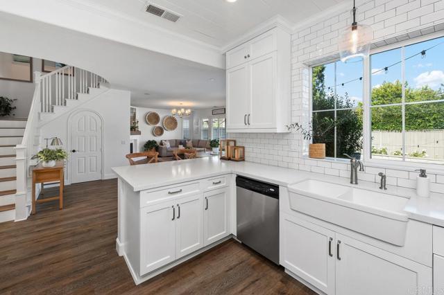 Detail Gallery Image 9 of 34 For 1781 Lemon Tree Ct, San Marcos,  CA 92078 - 5 Beds | 4 Baths