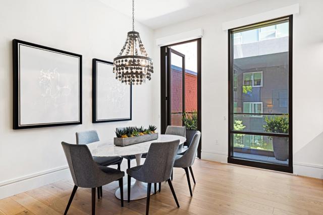 288 Pacific Avenue, San Francisco CA: https://media.crmls.org/mediaz/bef917e0-8d28-4dc4-98bf-4a451fa64107.jpg