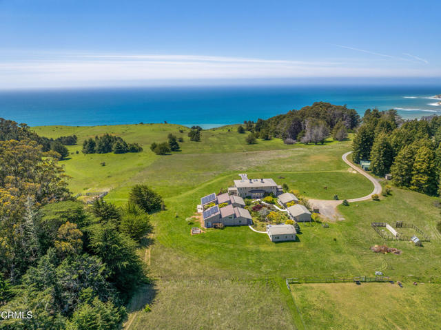 28651 S Highway 1, Point Arena CA: https://media.crmls.org/mediaz/bef9fb74-4680-4396-b964-50033ab2c0ea.jpg