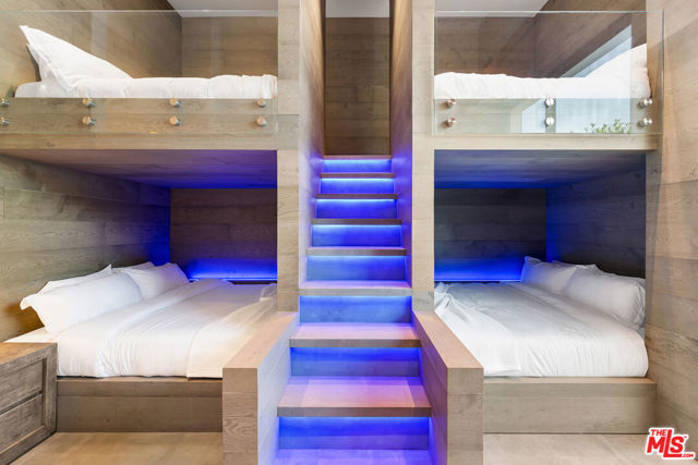 52435 Ross Avenue, La Quinta CA: https://media.crmls.org/mediaz/befbf5cf-9e48-4d4a-9383-faaf6b36001d.jpg