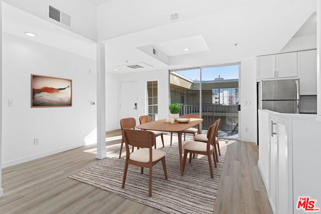 2033 Beloit Avenue, Los Angeles CA: https://media.crmls.org/mediaz/befc36fa-7a37-4e29-978a-35d741a258b3.jpg
