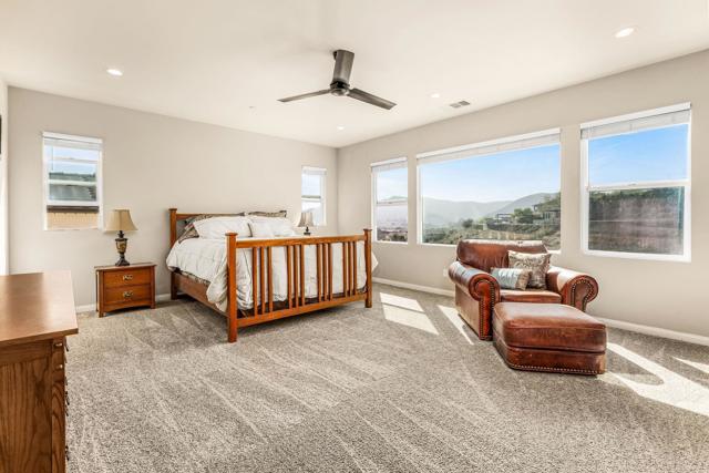 Detail Gallery Image 16 of 52 For 2880 Livery Pl, Escondido,  CA 92029 - 5 Beds | 4 Baths