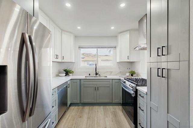 10220 Princess Sarit Way, Santee CA: https://media.crmls.org/mediaz/befc7585-d804-4837-9377-70c829b32116.jpg