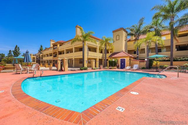 2037 Burton st, San Diego CA: https://media.crmls.org/mediaz/befdf54c-1896-4d1a-90b9-59e978b6dd91.jpg