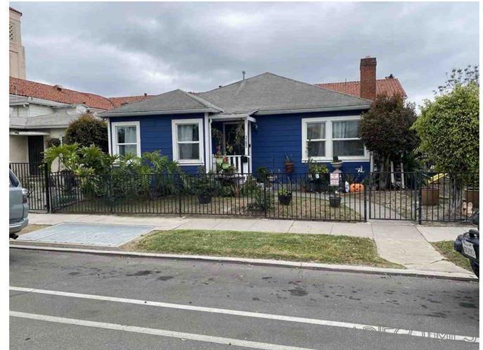 3283 Meade Avenue