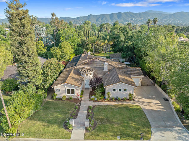 758 Camino Dos Rios, Thousand Oaks CA: https://media.crmls.org/mediaz/befeacd7-92bb-4e54-b07e-84acdf7e08fa.jpg