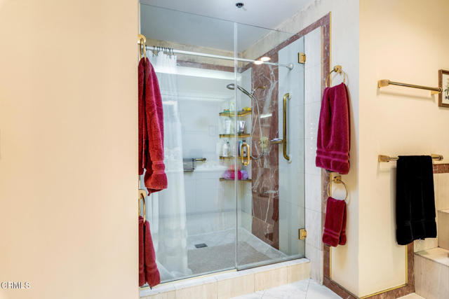 Detail Gallery Image 26 of 33 For 10724 Wilshire Bld #607,  Los Angeles,  CA 90024 - 3 Beds | 4 Baths