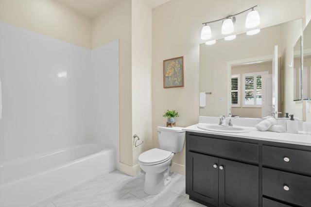 2560 Saffron Way, Mountain View CA: https://media.crmls.org/mediaz/beff1605-7f26-4061-9d21-bd95c994c191.jpg