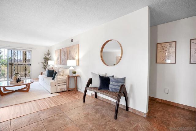 945 Nacion Avenue, Chula Vista CA: https://media.crmls.org/mediaz/beff66fd-c7d1-4596-8e52-2cd6dd99e2d1.jpg