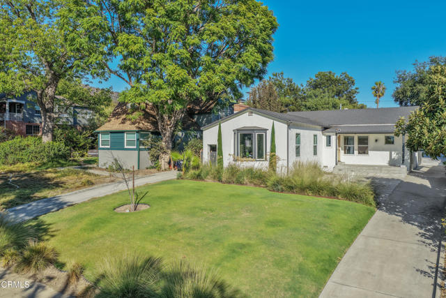 Detail Gallery Image 3 of 42 For 5200 Dahlia Dr, Los Angeles,  CA 90041 - 3 Beds | 3 Baths