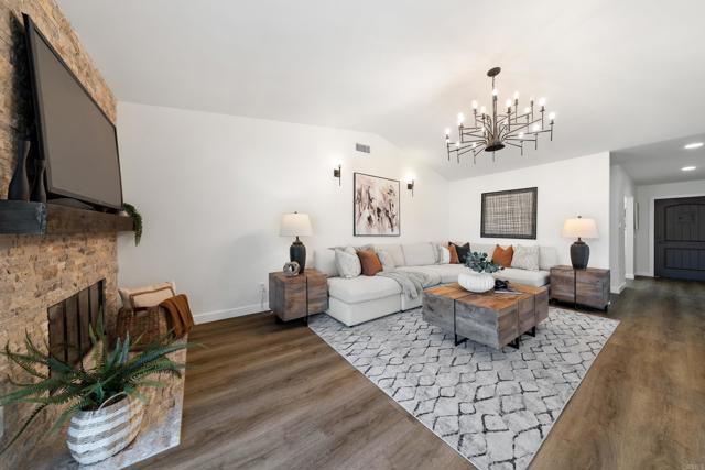 Detail Gallery Image 9 of 36 For 8167 Bridal Path Cir, Jurupa Valley,  CA 92509 - 4 Beds | 2 Baths