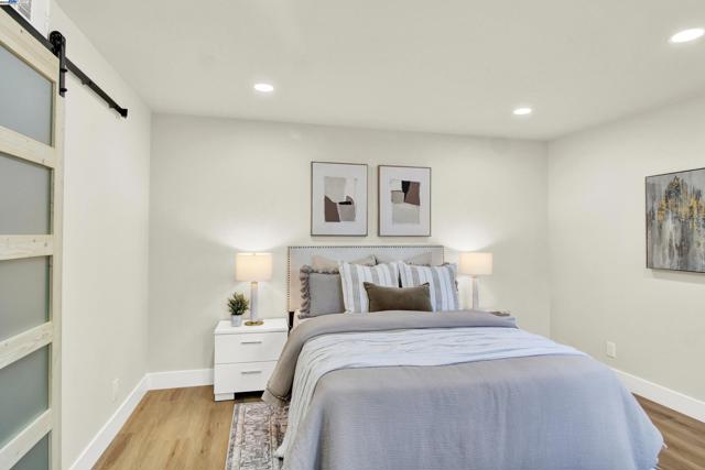 3613 perada dr, Walnut Creek CA: https://media.crmls.org/mediaz/bf00a805-e407-46e3-98da-58c3e29b1248.jpg