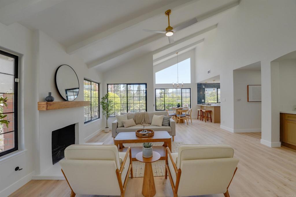 1022 La Casa Drive - photo 7