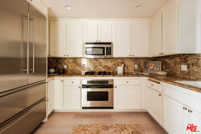 844 17th Street, 105 photo 8