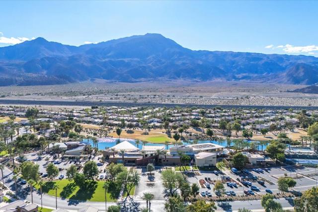 81485 Golden Poppy Way, La Quinta CA: https://media.crmls.org/mediaz/bf02b6b6-12b0-45d8-a654-43385b351524.jpg