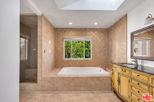5890 Fairhaven Avenue, Woodland Hills CA: https://media.crmls.org/mediaz/bf034181-8a94-436d-b39a-464b4e5037ee.jpg