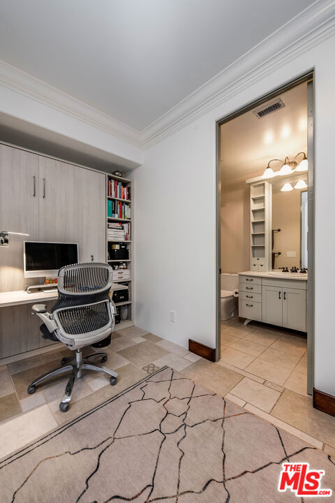 1925 Curson Place, Los Angeles CA: https://media.crmls.org/mediaz/bf0625fd-03cf-42cd-9ef6-e10698bc76f3.jpg