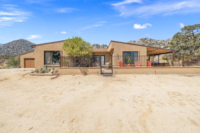 70770 S View Drive, Mountain Center CA: https://media.crmls.org/mediaz/bf07768d-54b2-4409-ac87-d30acda254c2.jpg