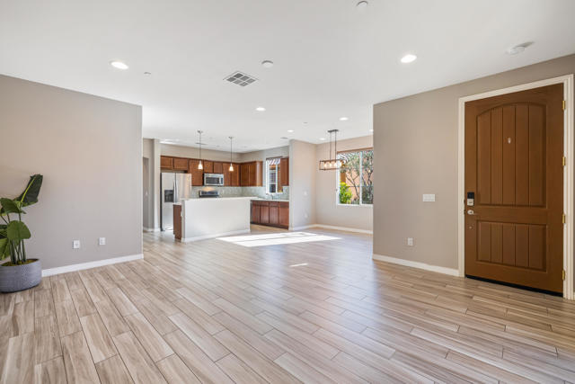 Image 10 of 57 For 80025 Silver Sage Lane