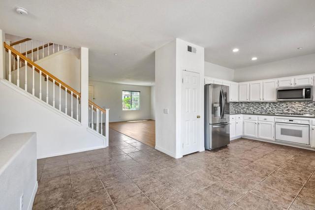 5478 Alexandrine Court, Oceanside CA: https://media.crmls.org/mediaz/bf08840b-f030-4962-b932-d4a30d394f78.jpg