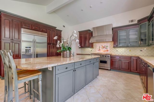 114 S Layton Drive, Los Angeles CA: https://media.crmls.org/mediaz/bf0925c6-3941-46bf-b3fd-c76264dbd350.jpg