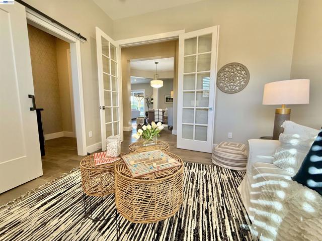 1500 Arroyo Rd, Livermore CA: https://media.crmls.org/mediaz/bf093870-ad9b-49f8-bb16-1c707f9b6e1c.jpg