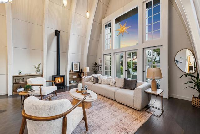 Image 12 of 60 For 6356 Broadway Ter