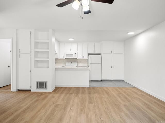 Detail Gallery Image 13 of 40 For 6390 Rancho Mission Rd #202,  San Diego,  CA 92108 - 2 Beds | 1 Baths