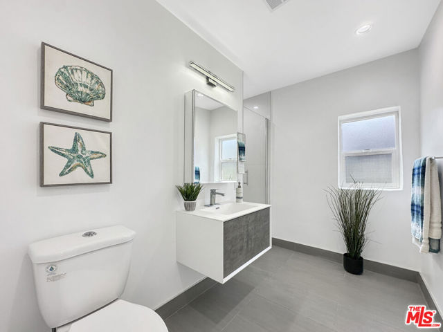 1037 W 83rd Street, Los Angeles CA: https://media.crmls.org/mediaz/bf0a8f5b-8872-4846-923a-5a94aa641482.jpg