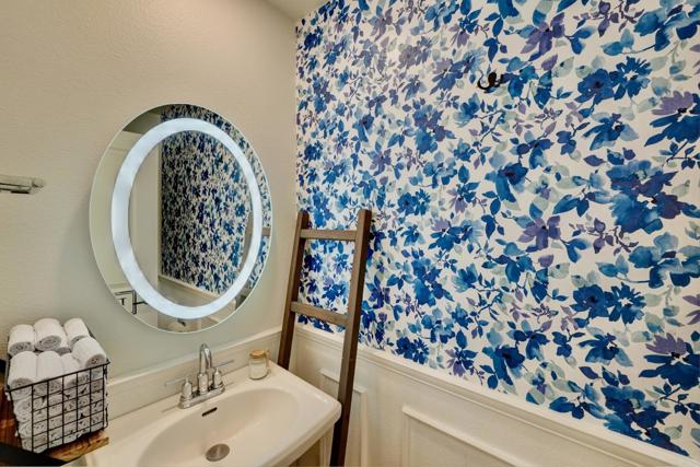 Image 14 of 35 For 1828 Liquid Ln