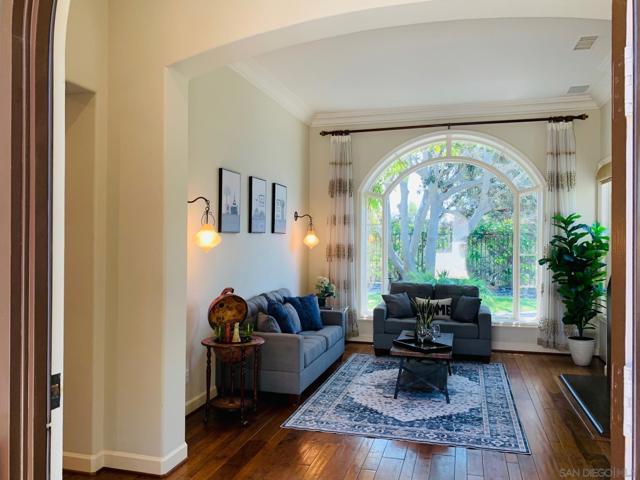 5199 Seagrove Place, San Diego CA: https://media.crmls.org/mediaz/bf0bb602-6cdc-49e3-8478-de68542f5482.jpg