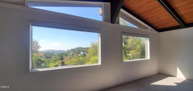 5060 Collis Avenue, South Pasadena CA: https://media.crmls.org/mediaz/bf0bbd64-fa74-45a4-9fb8-10bcb337c65d.jpg