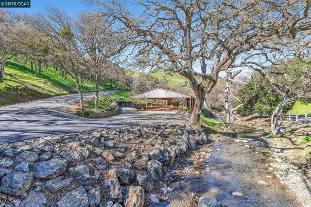2000 Curry Canyon Rd, Clayton CA: https://media.crmls.org/mediaz/bf0c24c8-c295-49fd-8636-131e8443b7c3.jpg