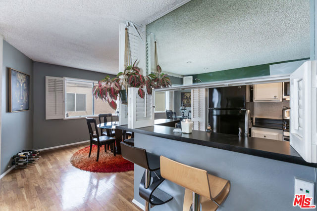 4520 NATICK Avenue, 309 photo 6